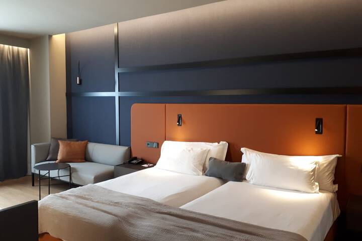 Room 18 of 78