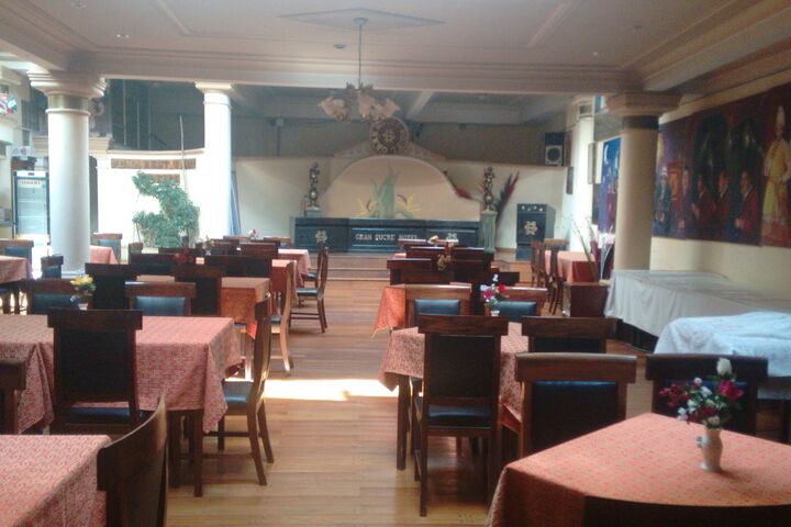 Dining 6 of 10