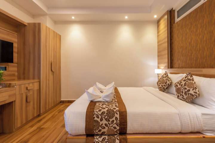 Room 8 of 45