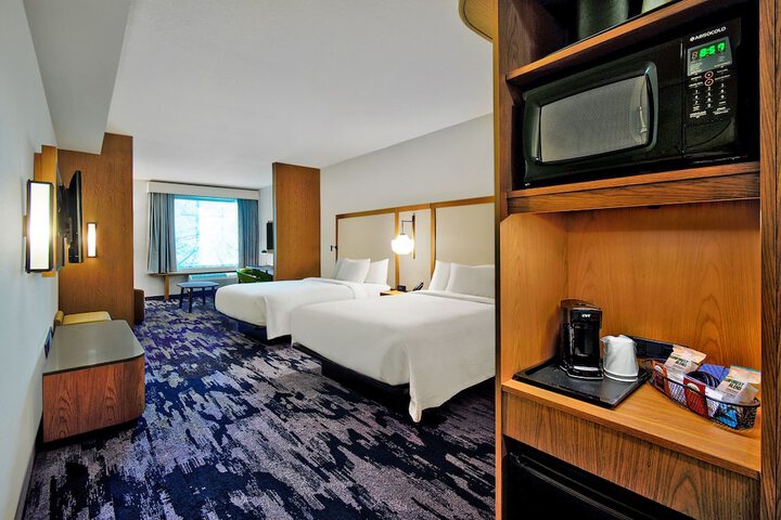 2 Queen Beds Accessible (5 of 5)