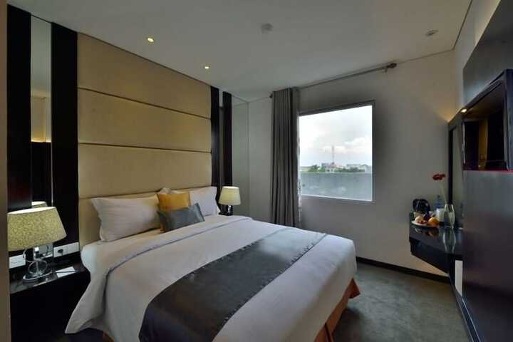 Room 15 of 46