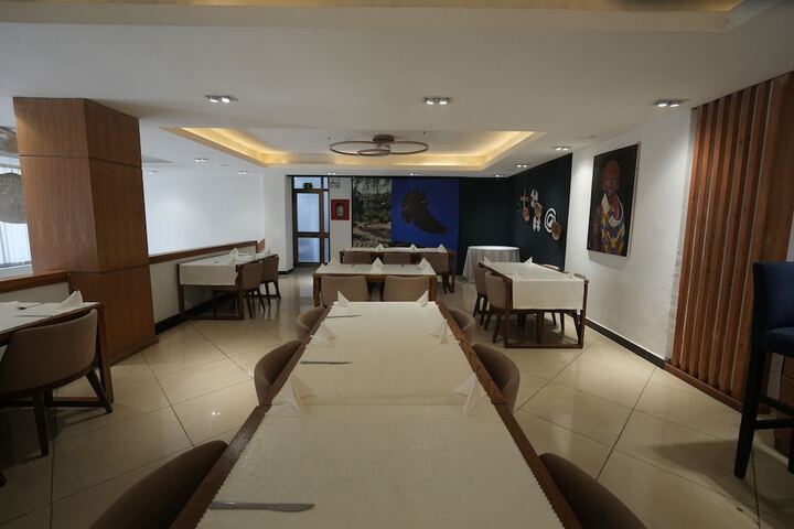 Dining 114 of 173