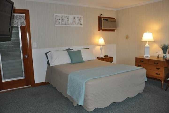 Room 17 of 167