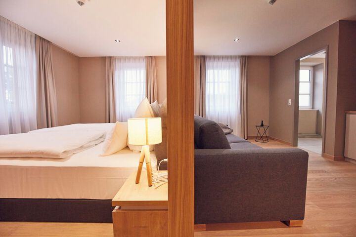 Room 22 of 48