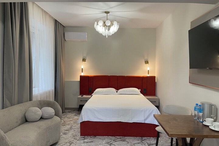 Room 15 of 127