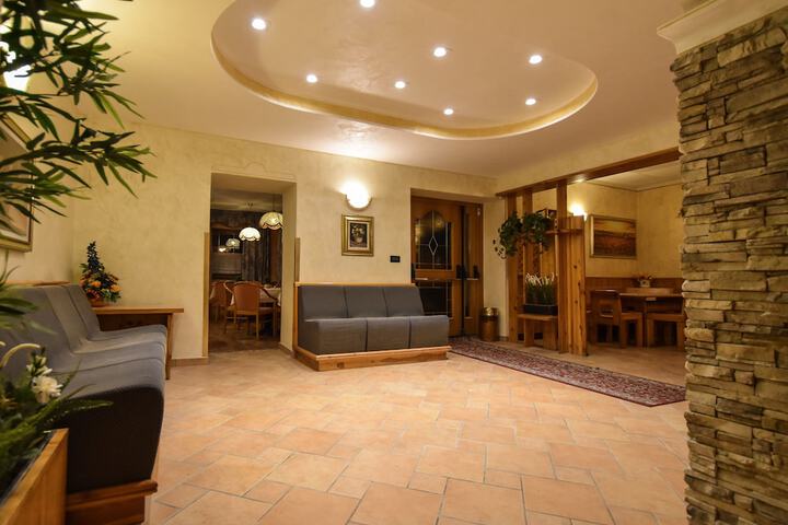 Hotel Interior 3 of 29