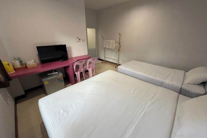 Room 16 of 43