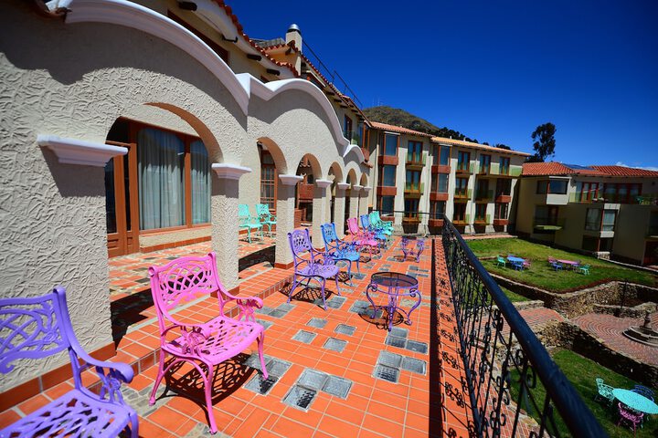 Hotel Exterior 76 of 82