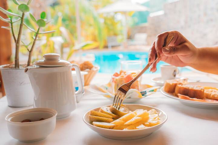 Breakfast/Coffee Service 28 of 38