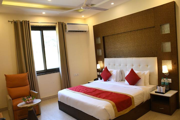 Room 56 of 86