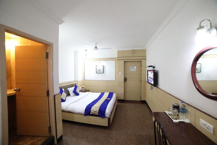 Room 4 of 29