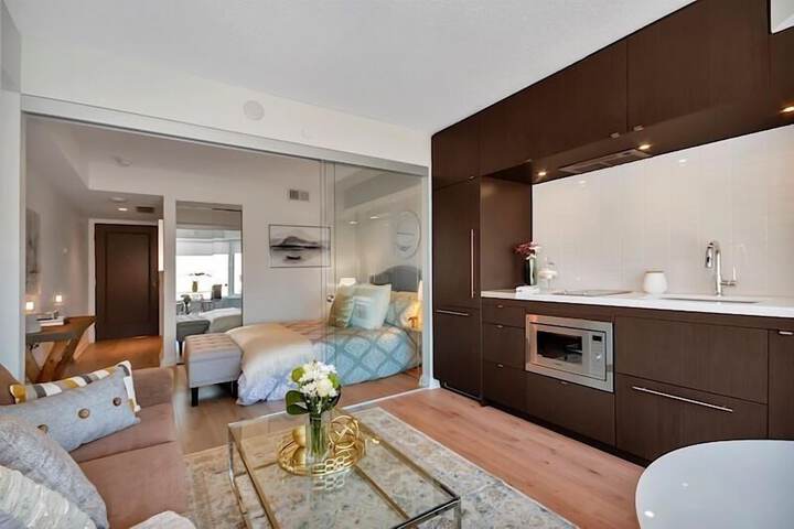 Room 25 of 29