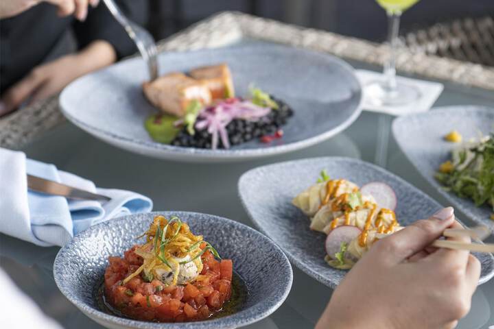 Dining 174 of 254