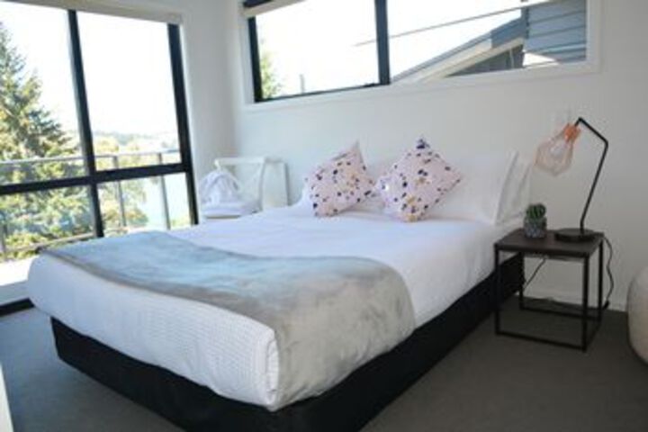 Room 15 of 24