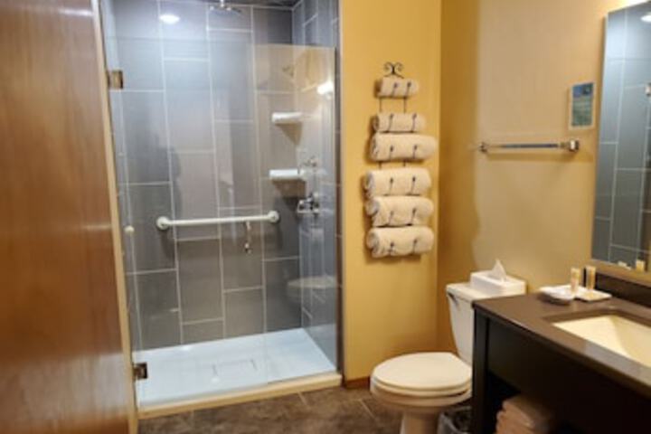 Room 205 of 279