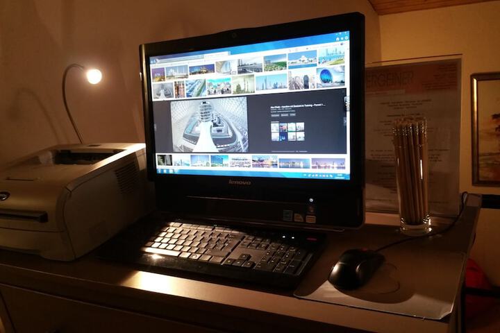 Business Center 106 of 124
