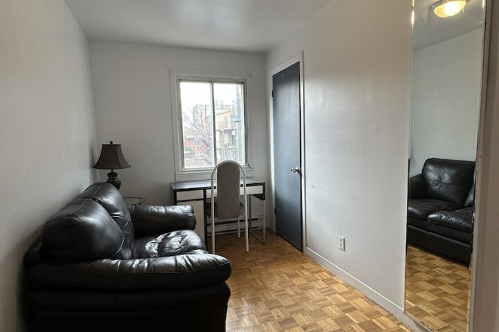 Room 29 of 61
