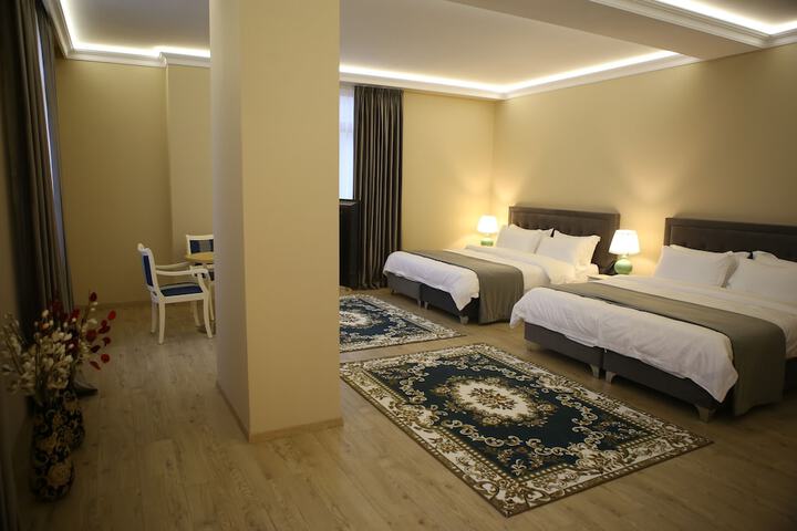 Room 21 of 139