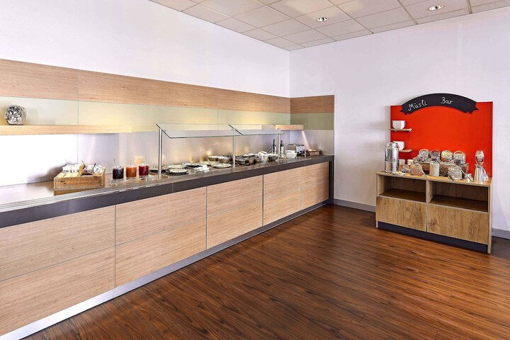 Dining Photos