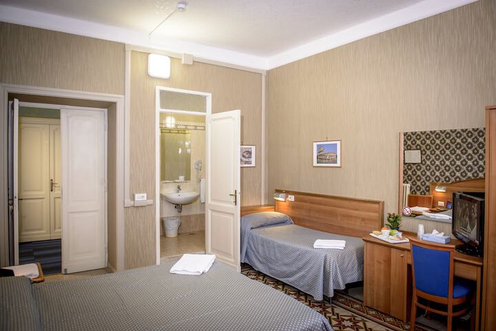 Room 9 of 54
