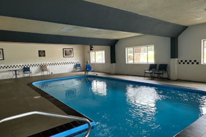 Pool 106 of 213