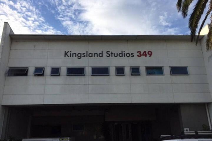 City Fringe Great Value studio- Free Parking!