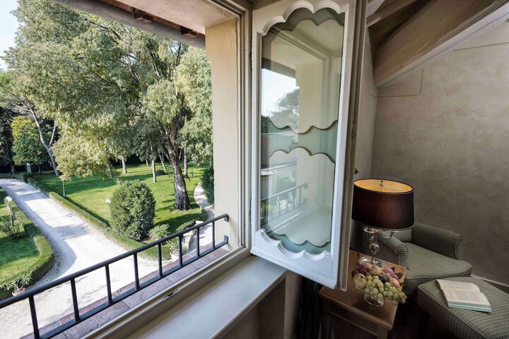 Room amenity
