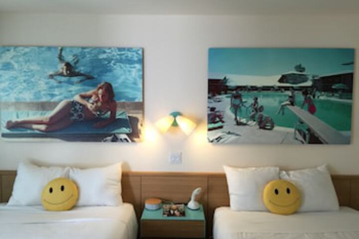 Room 40 of 255