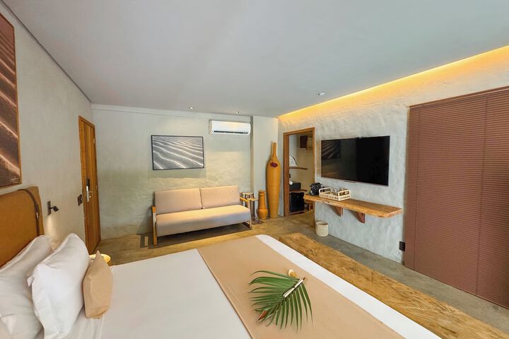 Room 18 of 110
