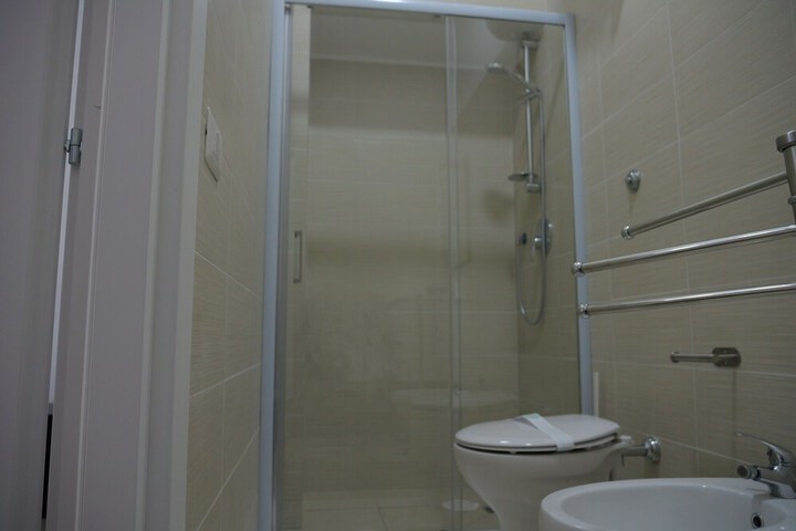 Room 50 of 71