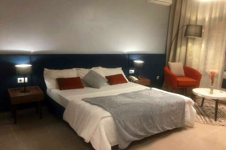 Room 19 of 27