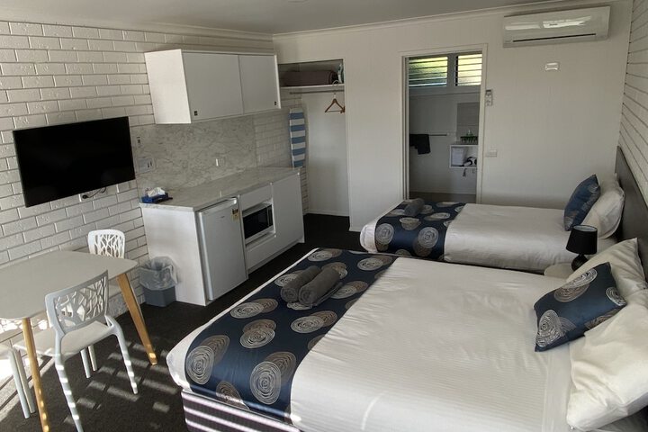 Room 18 of 50