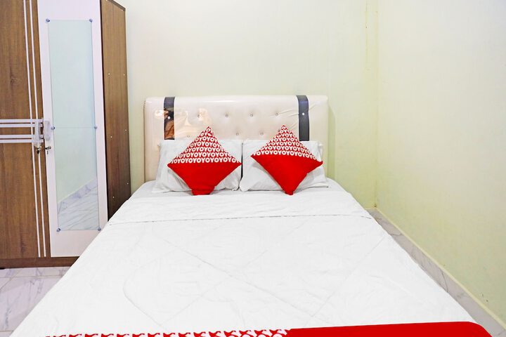 Room 7 of 27