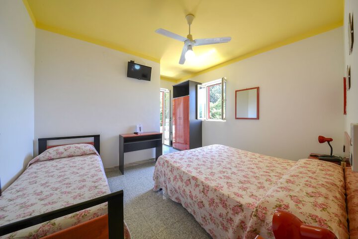 Room 9 of 41