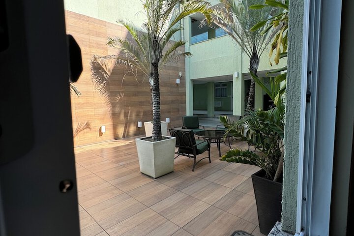 Room 28 of 60