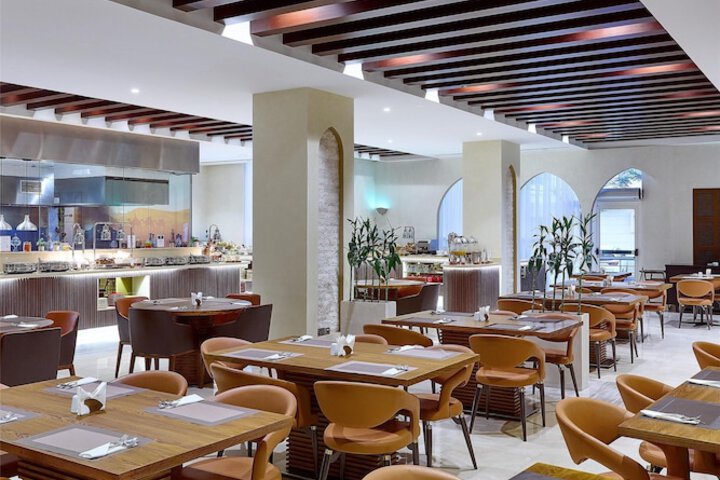 Dining 49 of 69