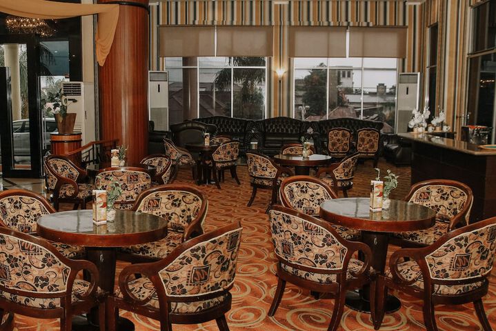 Hotel Lobby
