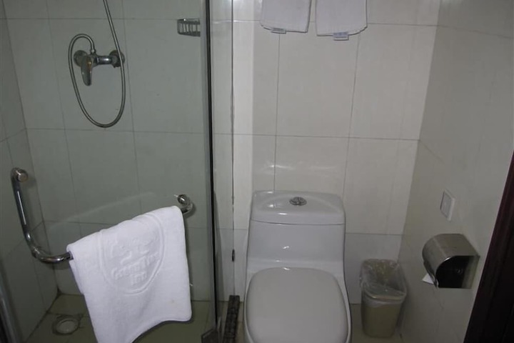 Room 18 of 27