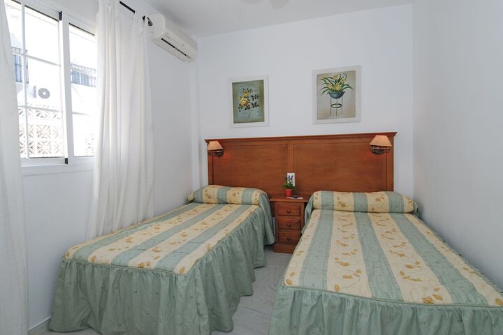 Room 10 of 48