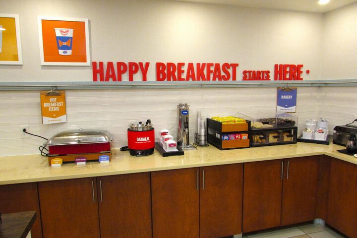 Breakfast/Coffee Service 40 of 60