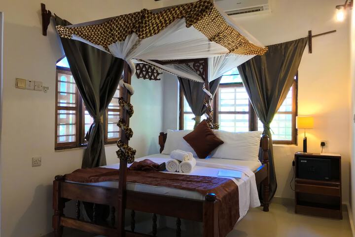 Room 4 of 58