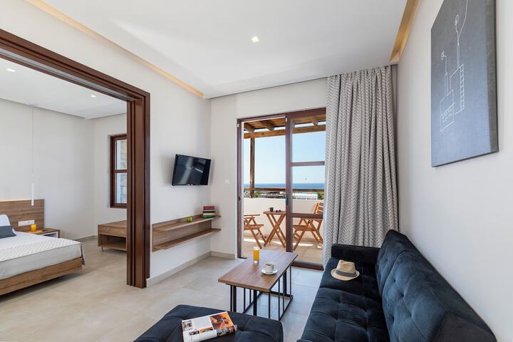 Room 3 of 35