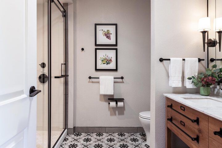 Bathroom shower