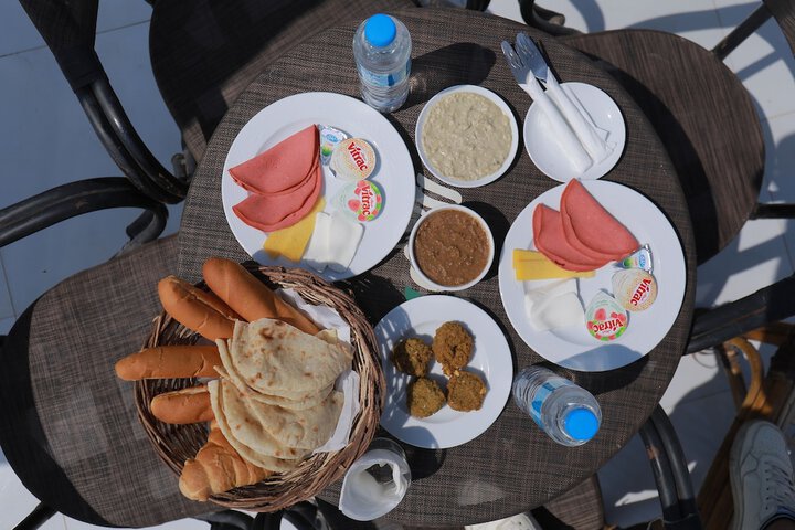 Breakfast/Coffee Service 46 of 48