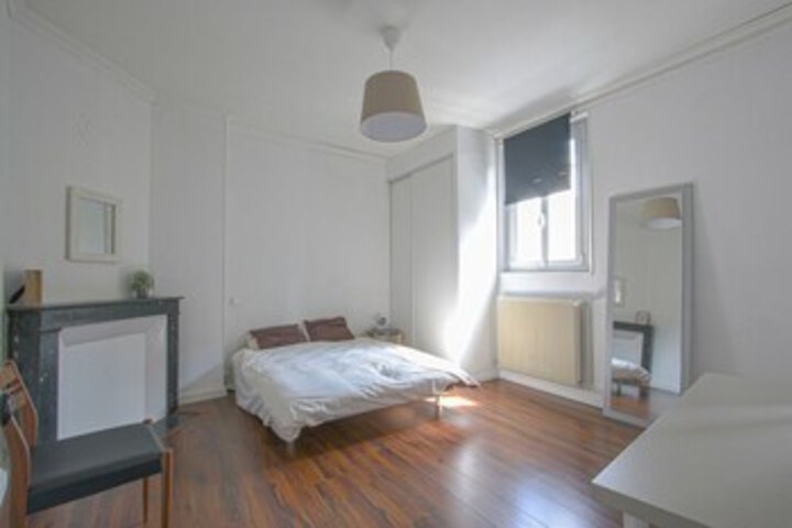 Room 43 of 60