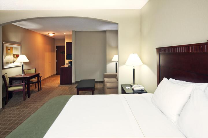 Suite King Size Bed (3 of 8)