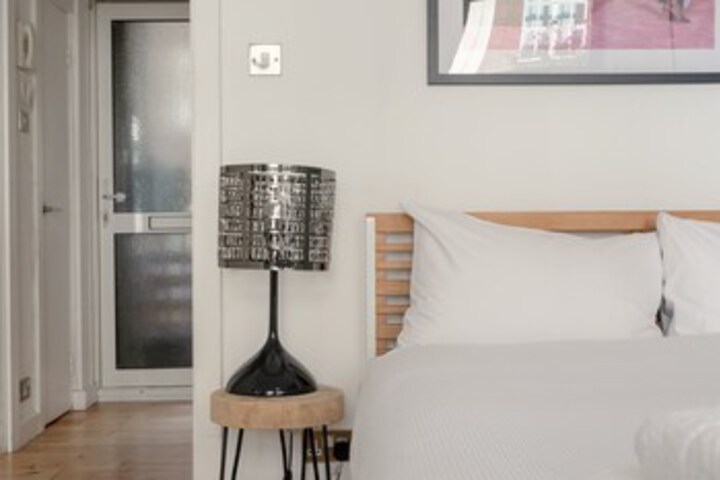 Room 43 of 56