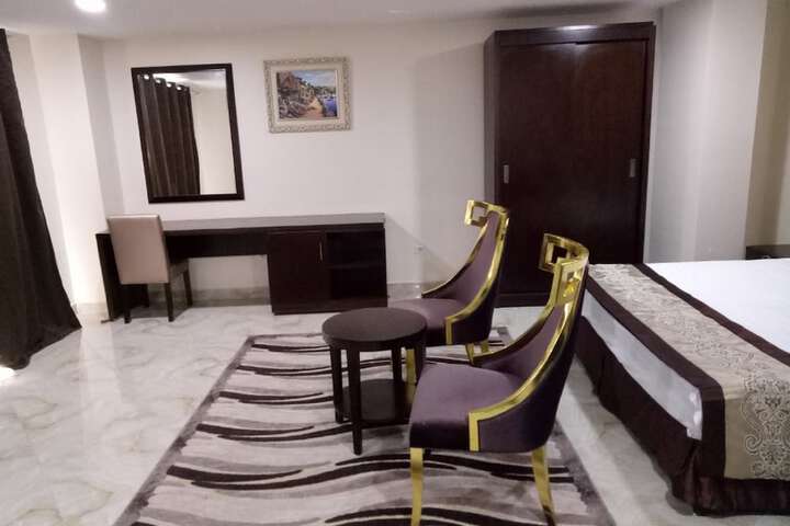 Room 19 of 59