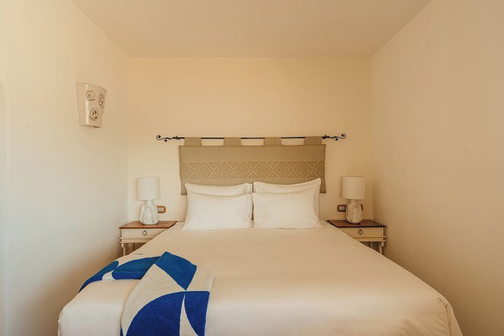 Room 33 of 116