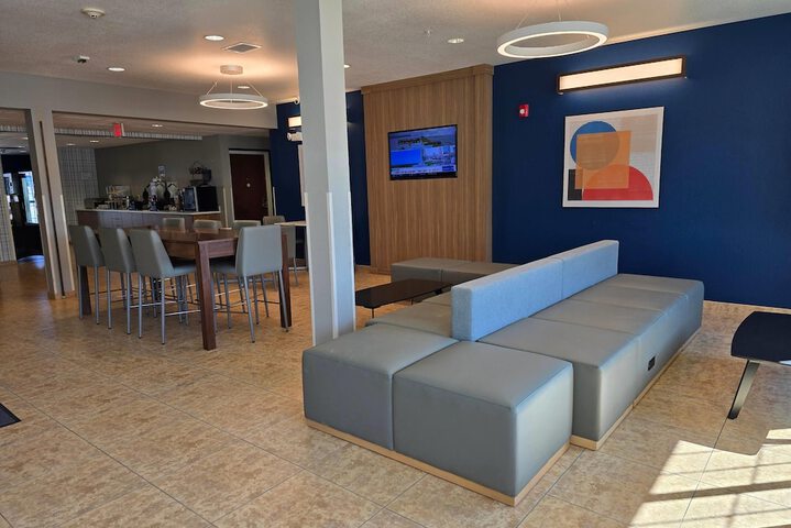 Hotel Interior 4 of 49